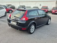 Usado Volvo C30 Kinetic 109 CV (80 kW) 2007 Negro Utilitario
