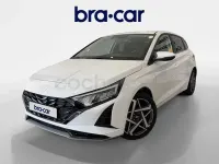 Usado Hyundai i20 100 CV (73 kW) 2025 Blanco Utilitario