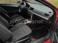 Usado Opel Astra GTC Enjoy 105 CV (77 kW) 2006 Rojo Berlina