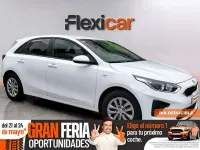 Usado Kia Ceed 120 CV (88 kW) 2020 Blanco Utilitario