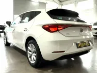 Usado Seat Leon Style 115 HP (84 kW) 2021 Branco Sedan