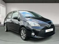 Usado Toyota Yaris Active 69 CV (50 kW) 2017 Negro Utilitario