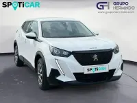 Usado Peugeot 2008 Active 100 CV (73 kW) 2020 Blanco SUV