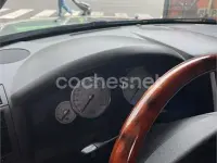 Usado Chrysler 300C 218 CV (160 kW) 2006 Gris / plata Berlina