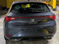 Usado Seat Leon FR 150 CV (110 kW) 2020 Gris / plata Berlina