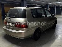 Usado Kia Carens LX 112 CV (82 kW) 2005 Beige Monovolumen