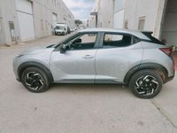 Usado Nissan Juke Acenta 114 CV (83 kW) 2023 Gris / plata SUV