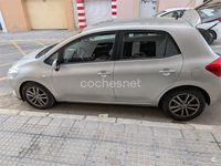 Usado Toyota Auris Active 90 CV (66 kW) 2009 Gris / plata Utilitario