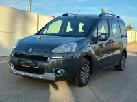 Usado Peugeot Partner Tepee Style 92 CV (67 kW) 2015 Negro Monovolumen