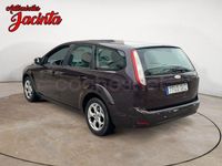 Usado Ford Focus Trend 115 CV (84 kW) 2009 Granate Berlina