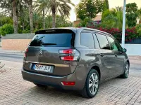 Usado Citroën Grand C4 Picasso Live 120 CV (88 kW) 2016 Gris / plata Monovolumen
