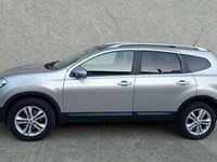 Usado Nissan Qashqai Tekna 110 CV (80 kW) 2011 Plateado SUV