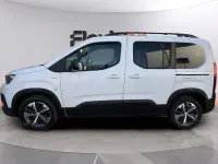 Usado Peugeot Rifter Allure 101 CV (74 kW) 2023 Blanco Monovolumen