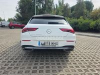 Usado Mercedes CLA200 Shooting Brake 150 CV (110 kW) 2023 Blanco Familiar