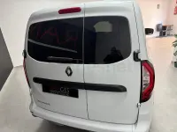 Usado Renault Kangoo 95 CV (69 kW) 2023 Blanco Monovolumen