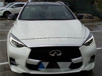 Usado Infiniti Q30 Sport Tech 170 CV (125 kW) 2016 Blanco Utilitario