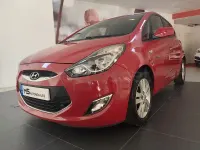 Usado Hyundai ix20 Comfort 115 CV (84 kW) 2013 Granate Utilitario