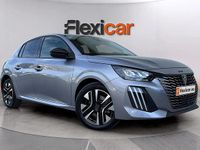 Usado Peugeot 208 Allure 101 CV (74 kW) 2025 Gris Utilitario