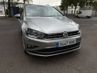 Usado VW Golf Sportsvan Advance 130 CV (95 kW) 2018 Gris / plata Monovolumen
