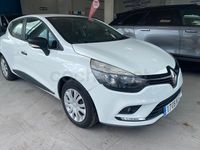 Usado Renault Clio IV Business 75 CV (55 kW) 2018 Blanco Berlina