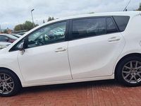 Usado Toyota Verso Advance 111 CV (81 kW) 2014 Blanco Monovolumen