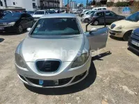 Usado Seat Leon Sport 105 CV (77 kW) 2007 Gris / plata Utilitario