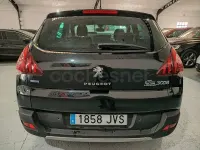 Usado Peugeot 3008 Allure 120 CV (88 kW) 2016 Negro Berlina