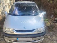Usado Renault Grand Espace 130 CV (95 kW) 2002 Gris / plata Monovolumen