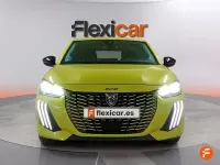 Usado Peugeot 208 Allure 110 CV (80 kW) 2025 Verde Utilitario