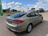 Usado Ford Mondeo Trend 150 HP (110 kW) 2020 Bege Sedan