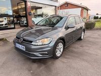 Usado VW Golf VII Advance 125 CV (91 kW) 2018 Gris / plata Familiar