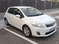 Usado Toyota Auris Hybrid Active 135 CV (99 kW) 2011 Blanco Berlina
