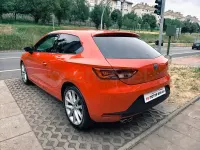 Usado Seat Leon FR 150 CV (110 kW) 2015 Rojo Berlina