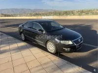Usado VW Passat Highline 140 CV (102 kW) 2008 Negro Berlina