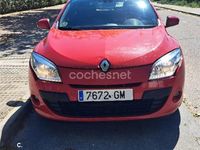 Usado Renault Mégane Dynamique 105 CV (77 kW) 2009 Rojo Berlina