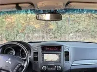 Usado Mitsubishi Montero Motion 200 CV (147 kW) 2011 Marrón SUV
