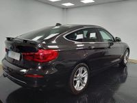 Käytetty BMW 330 258 HP (189 kW) 2018