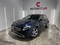 Usado Mercedes GLA180 122 CV (89 kW) 2019 Azul SUV