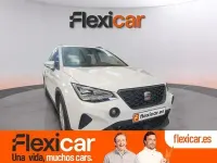 Usado Seat Arona Style 115 CV (84 kW) 2024 Gris SUV