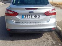 Usado Ford Focus Trend 105 CV (77 kW) 2011 Gris / plata Berlina