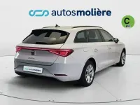 Usado Seat Leon Style 110 CV (80 kW) 2023 Blanco Familiar
