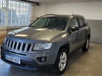 Usado Jeep Compass Limited 136 CV (100 kW) 2011 Gris / plata SUV