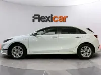 Usado Kia Ceed 136 CV (100 kW) 2023 Blanco Utilitario