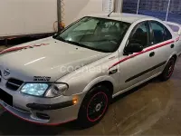 Usado Nissan Almera Comfort 90 CV (66 kW) 2002 Gris / plata Berlina