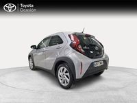 Usado Toyota Aygo X Play 72 CV (52 kW) 2024 Gris / plata SUV