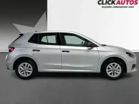 Usado Skoda Fabia Essence 95 CV (69 kW) 2025 Plata Utilitario
