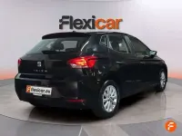 Usado Seat Ibiza Reference 75 CV (55 kW) 2017 Negro Utilitario