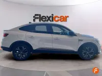 Usado Renault Arkana RS Line 160 CV (117 kW) 2023 Blanco SUV