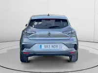 Usado Renault Clio Evolution 101 CV (74 kW) 2025 Gris Utilitario
