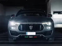 Usado Maserati Levante 430 CV (316 kW) 2018 Gris / plata SUV